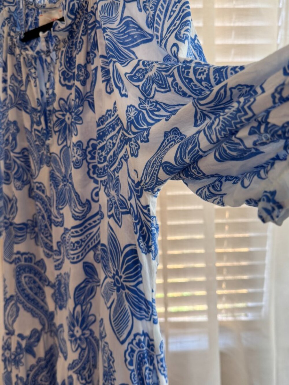 Xirena Lyta Dress in Santorini Blue Paisley | Medium - Picture 4 of 11